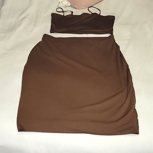 Express Dresses & Skirts - Express Body Contour Chocolate Midi Set sz L